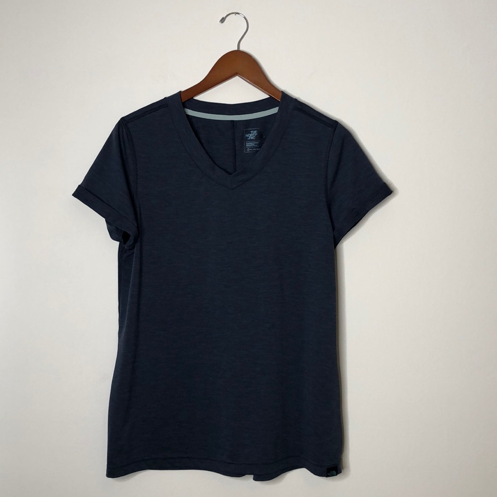 NORTH FACE | V-Neck Flashdry Tee Navy Size L
